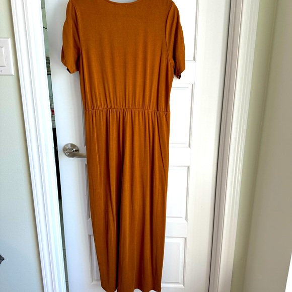 Perfect Fall Toned Wrap Dress - Picture 13 of 14